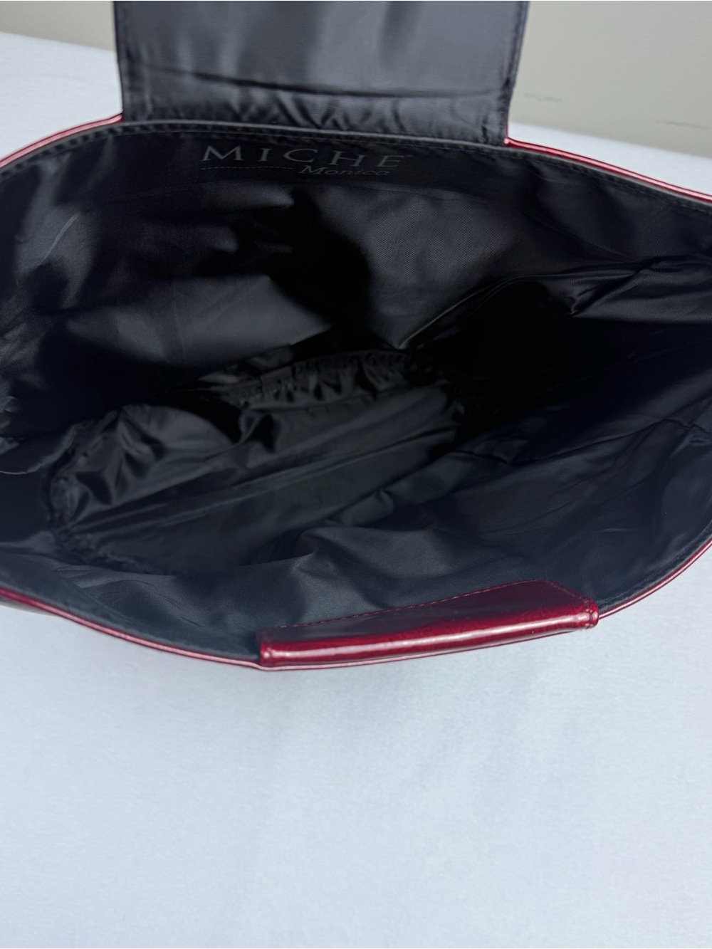 Miche Monica Red Faux Patent Leather Interchangeable Handbag Shell Medium Tote - Picture 9 of 9